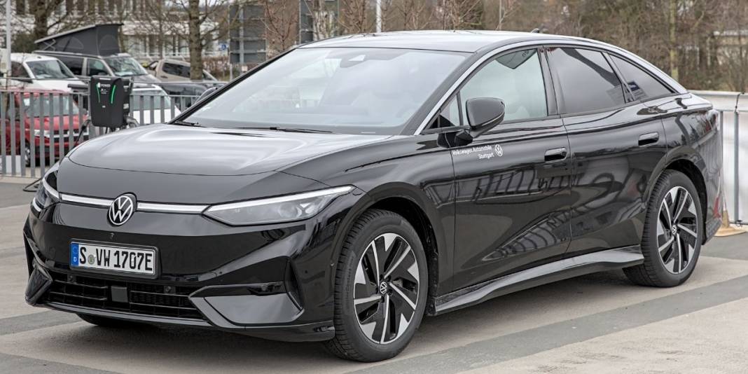 Türkiye'de "Yılın otomobili" için 42 aday 45